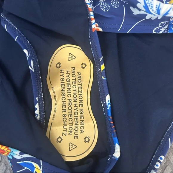 Eomenie Women’s One Piece Swimsuit Tummy Control Cutout Push Up Wide Straps M - Picture 5 of 8